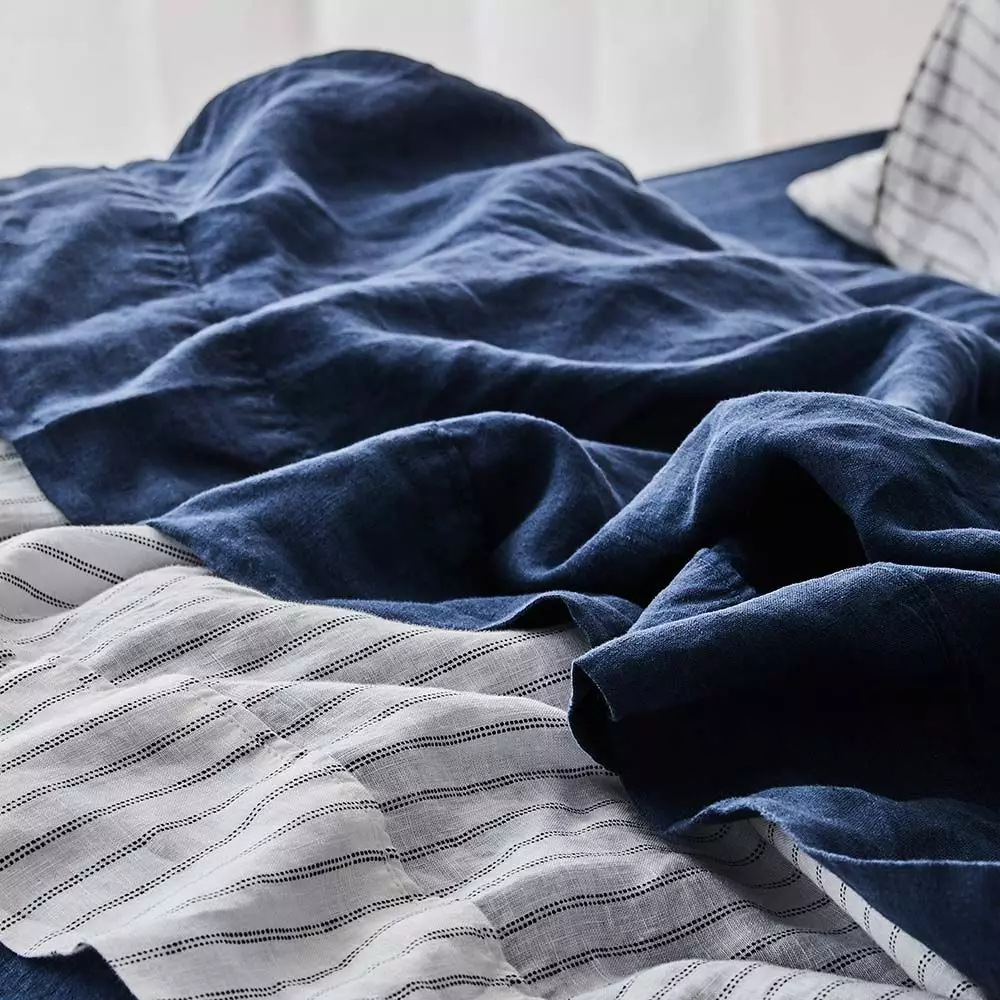 Antwerp Linen Flat Sheet - Navy 3 Antwerp Linen Flat Sheet - Navy - Image 3
