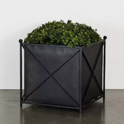 Elysees Planter