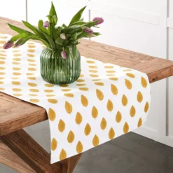 Leaf Table Runner